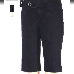 💜5/$25💜Cache size 8 Cargo shorts.